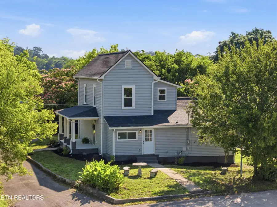 315 Poplar St, Lenoir City, TN 37771 - #2