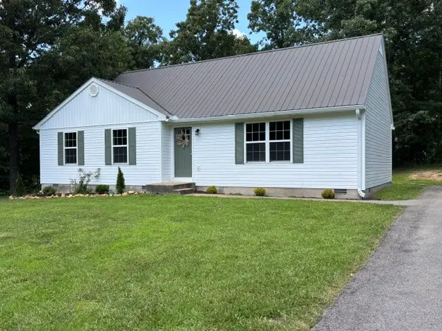 9106 Redbud Ln, Nunnelly, TN 37137 - #1