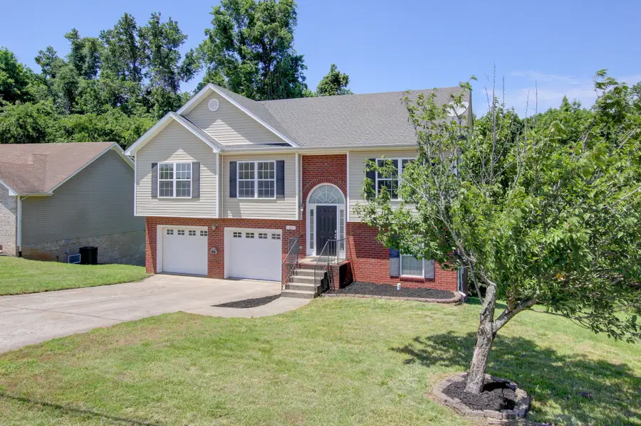 93 West Dr, Clarksville, TN 37040 - #2