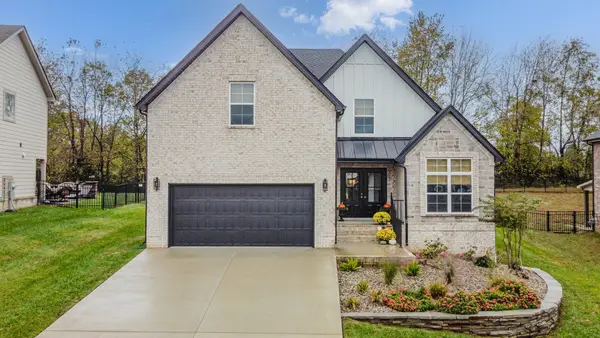 365 Frontier Dr, Clarksville, TN 37043