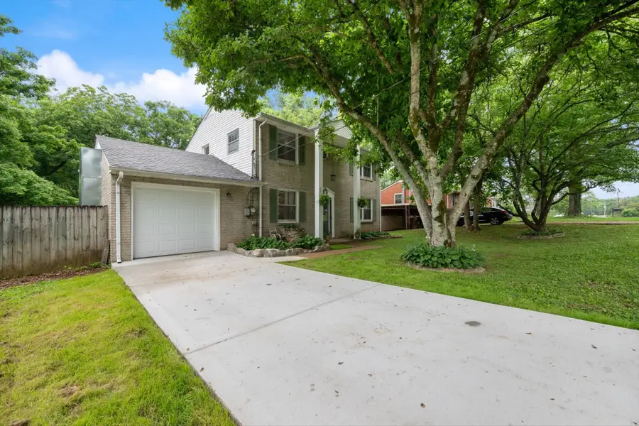 3243 Cloverwood Dr, Nashville, TN 37214 - #3