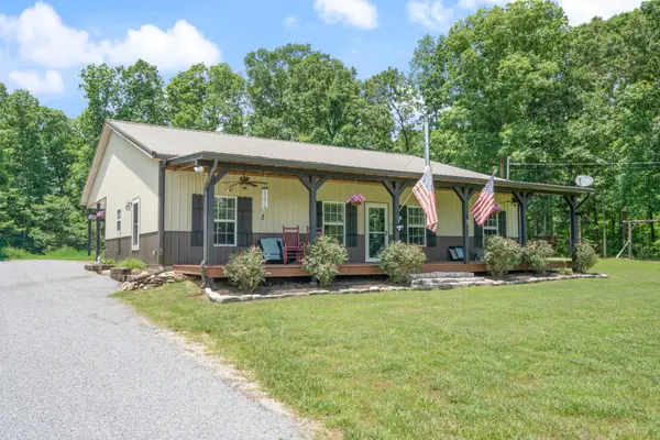 1150 Old Blacktop Rd, Mc Ewen, TN 37101