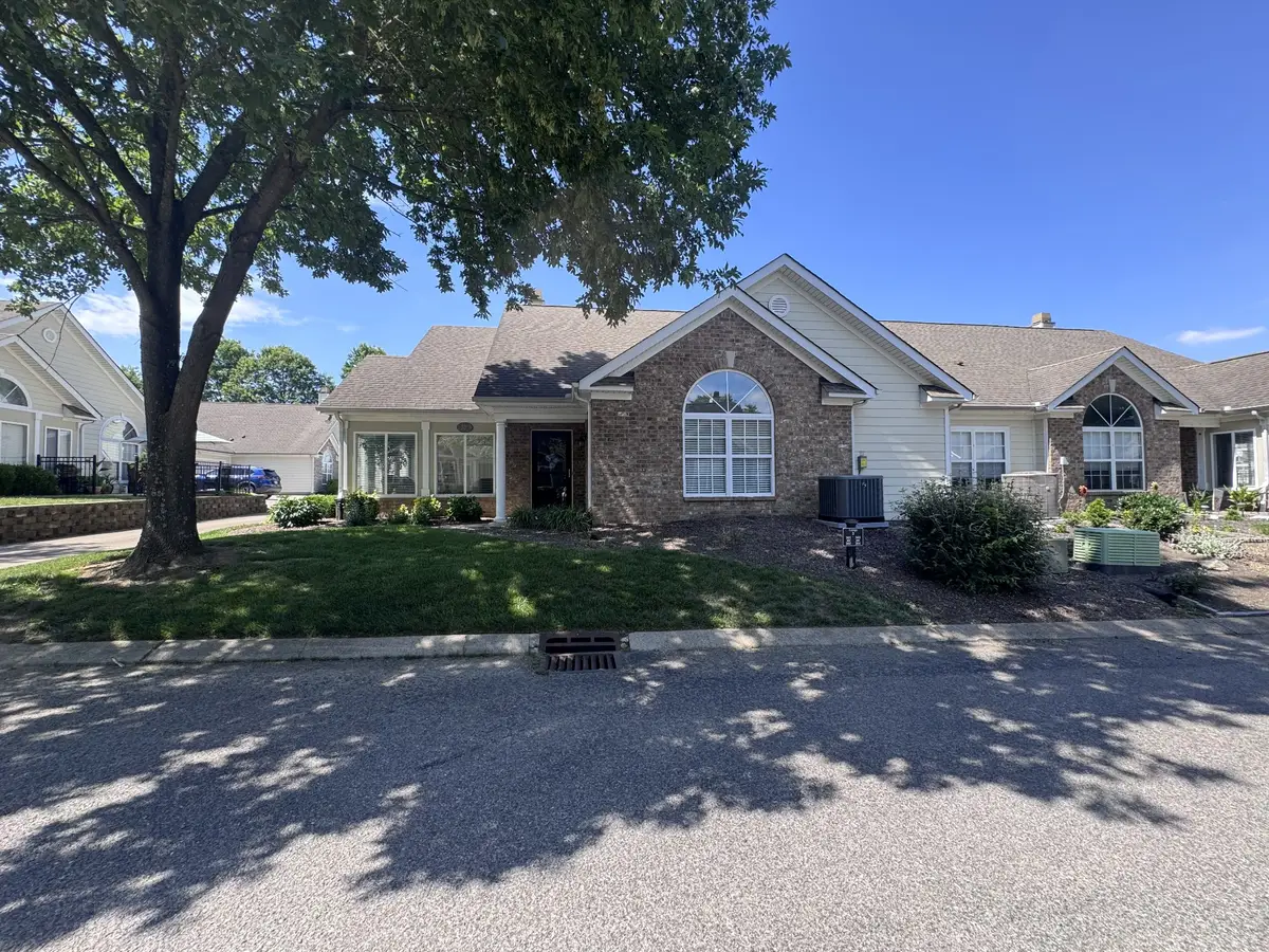 825 Browns Ln #301, Gallatin, TN 37066 - #1