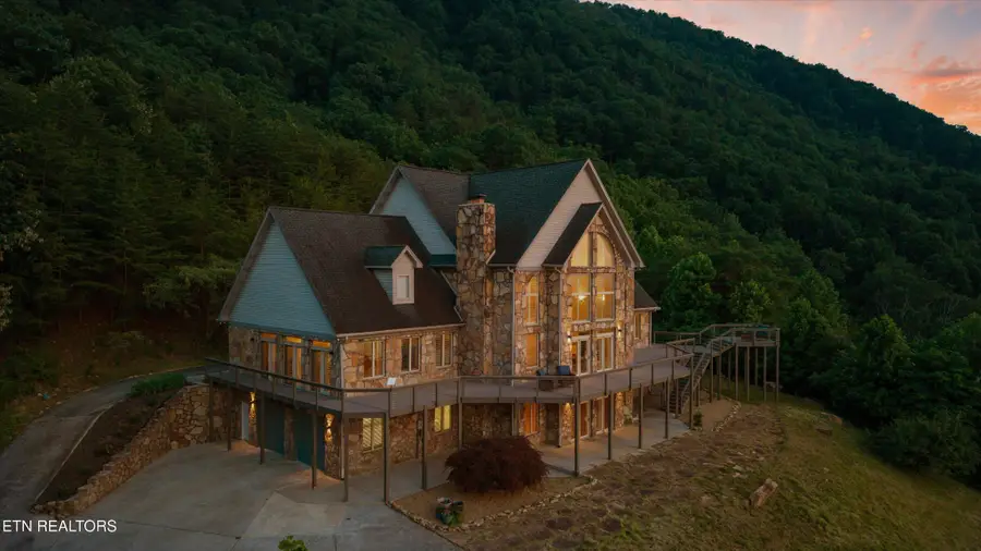 3771 Eagle Ridge Rd, Maryville, TN 37803 - #2
