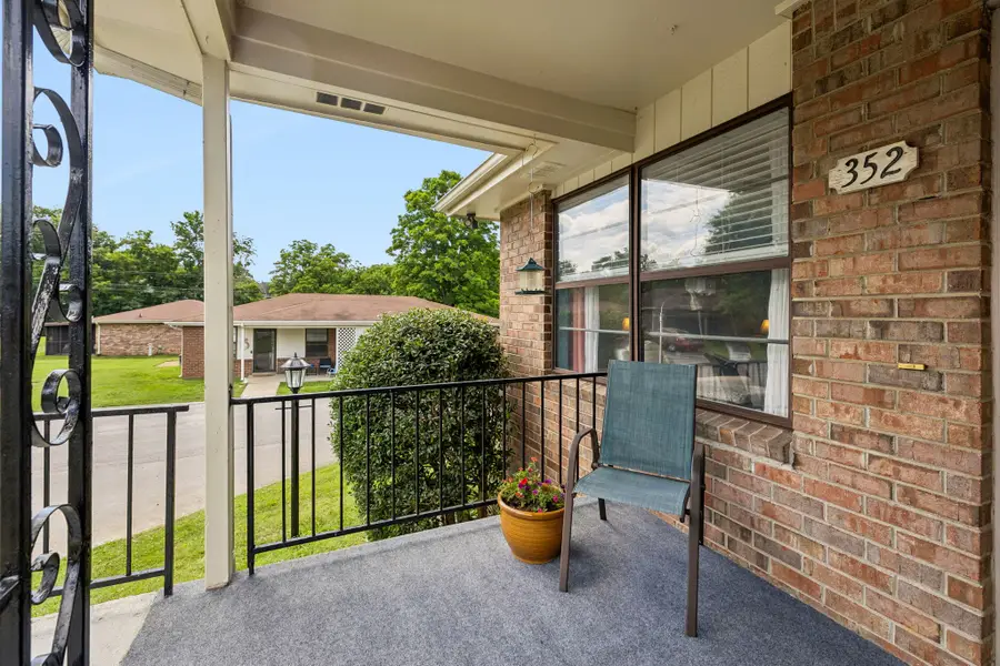 352 Deer Lake Dr, Nashville, TN 37221 - #2