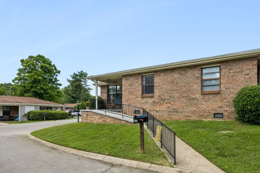 352 Deer Lake Dr, Nashville, TN 37221 - #3