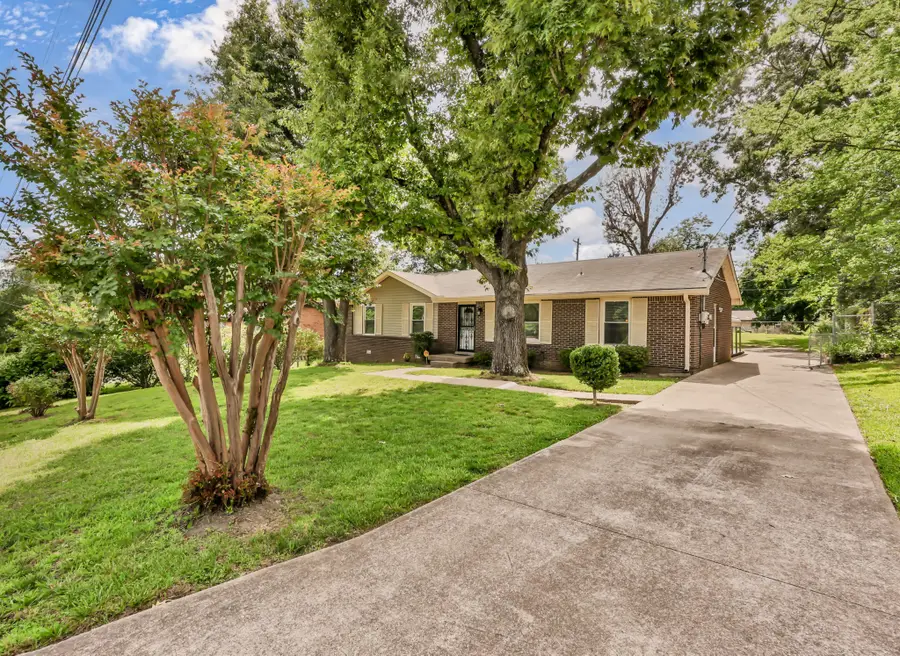 130 Darlene Dr, Clarksville, TN 37042 - #2