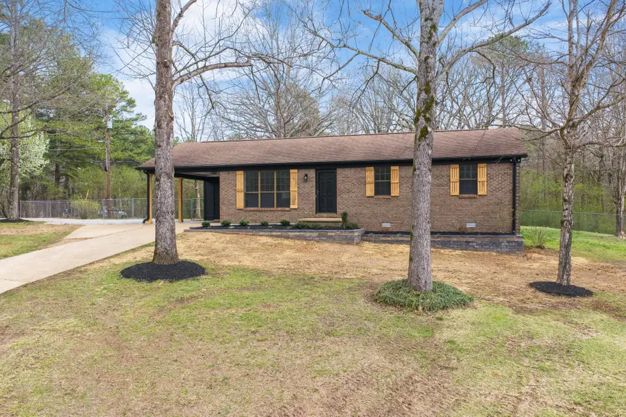 605 Parkburg Rd, Pinson, TN 38366 - #2