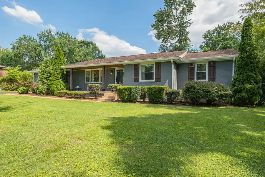 112 Crosby Dr, Hendersonville, TN 37075 - #2