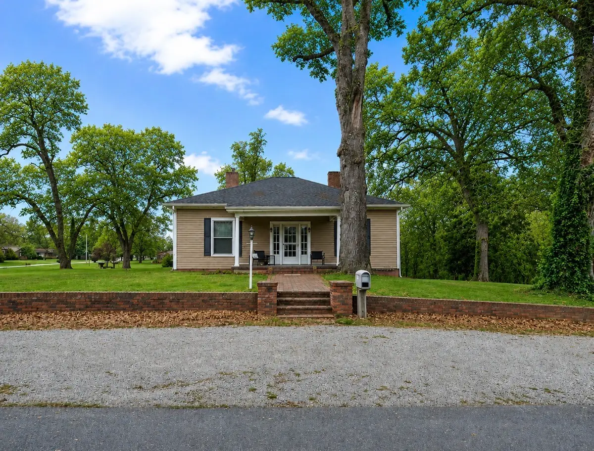 2919 Old Clarksville Pike, Hopkinsville, KY 42240 - #1