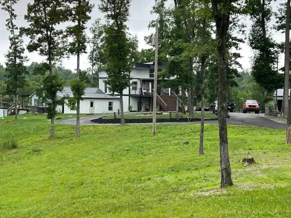 332 Southridge Rd, Hohenwald, TN 38462 - #1