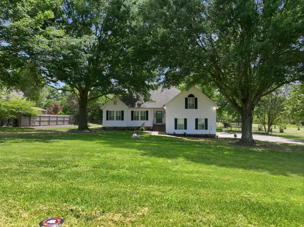2999 Cages Bend Rd, Gallatin, TN 37066