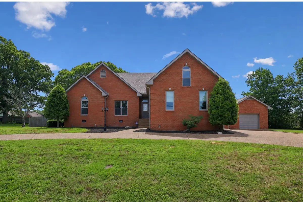 213 Fox Hunt Ln, Lebanon, TN 37087 - #1