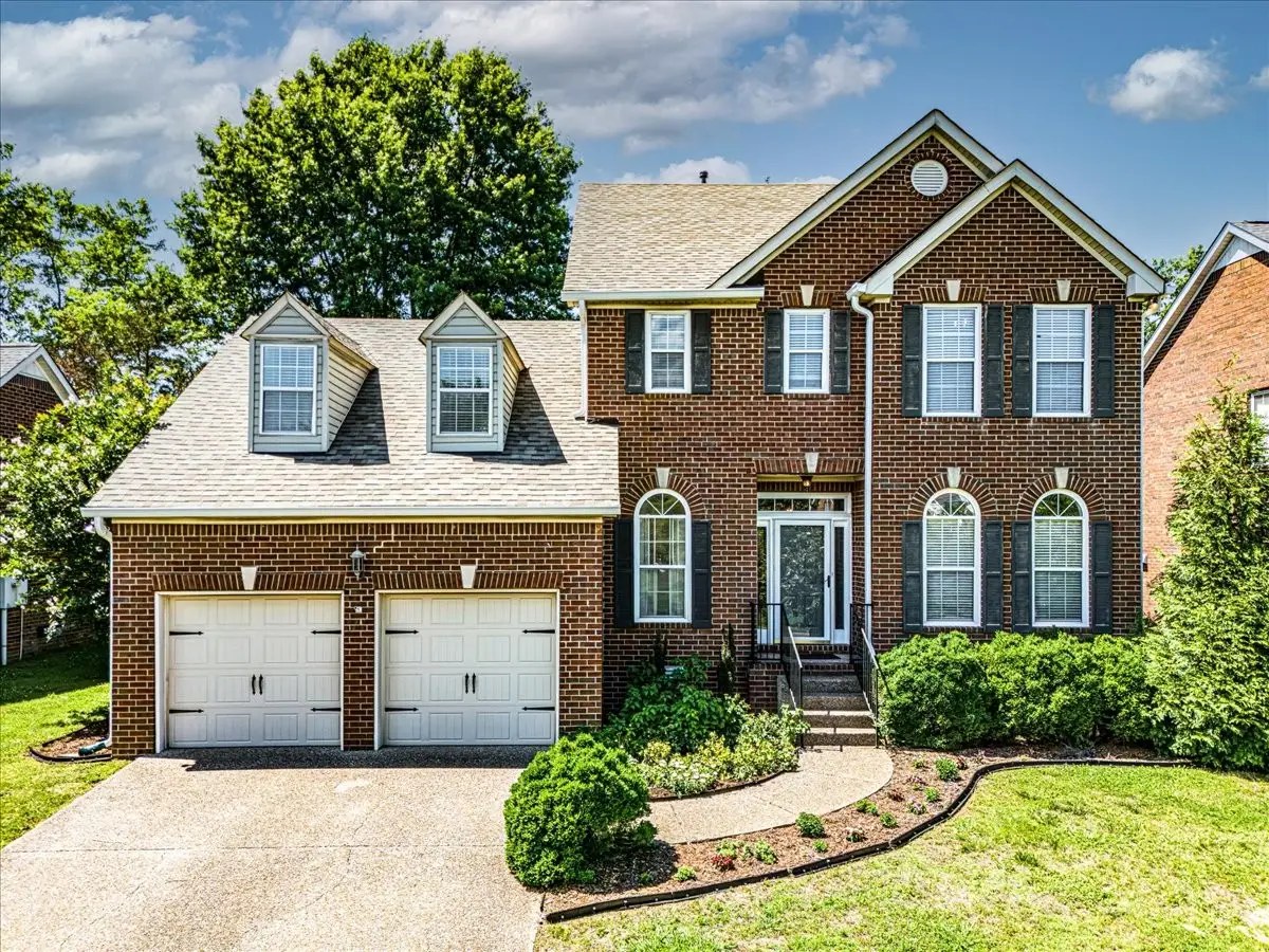 5204 Timber Gap Dr, Nashville, TN 37221 - #1