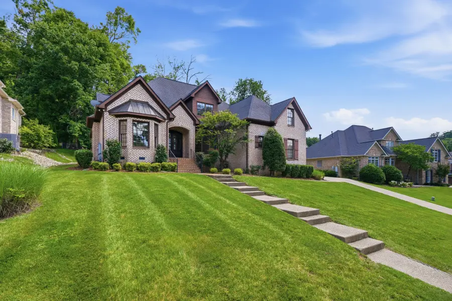 909 Gold Hill Ct, Franklin, TN 37069 - #2
