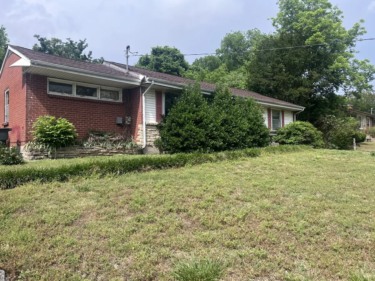 2411 Mcginnis Dr, Nashville, TN 37216 - #1