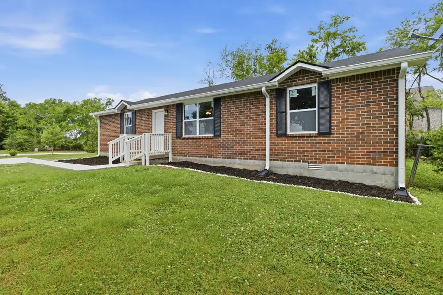 115 Walnut Crest Dr, Gallatin, TN 37066 - #2