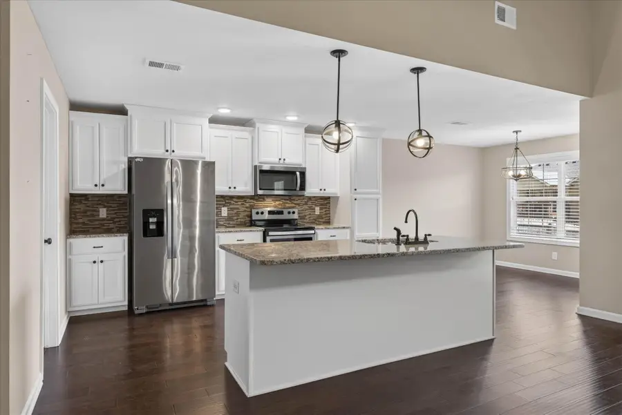 1228 Gentry Dr, Clarksville, TN 37043 - #2