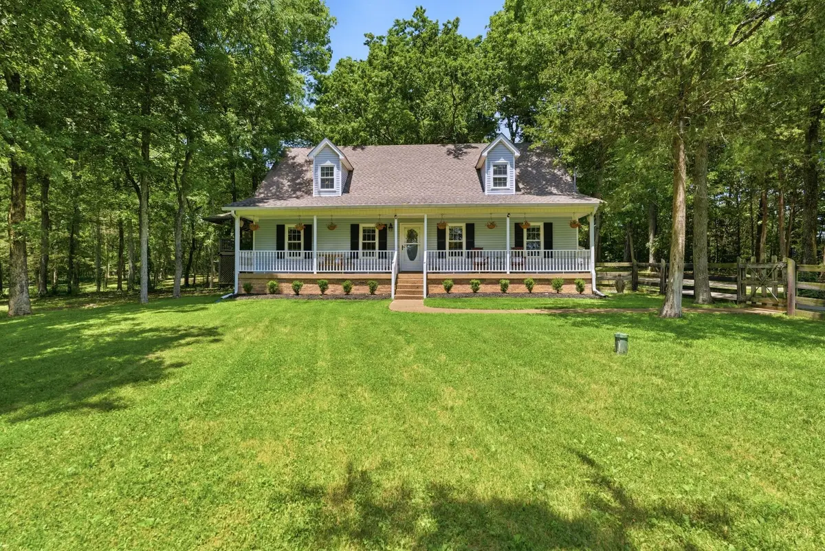 4860 Pyles Rd, Chapel Hill, TN 37034 - #1