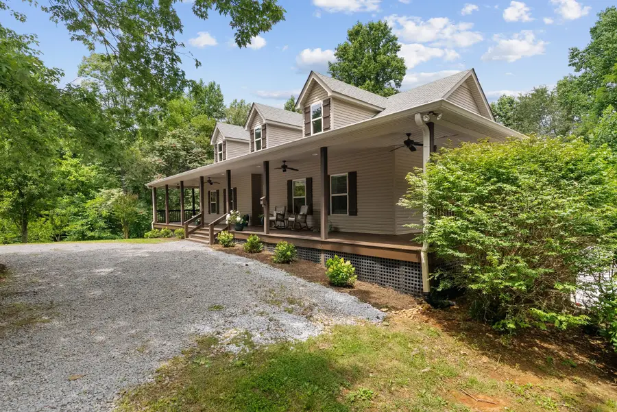3352 R O Peach Road, Columbia, TN 38401 - #3