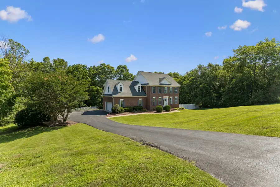1404 Brook Dr, Columbia, TN 38401 - #3