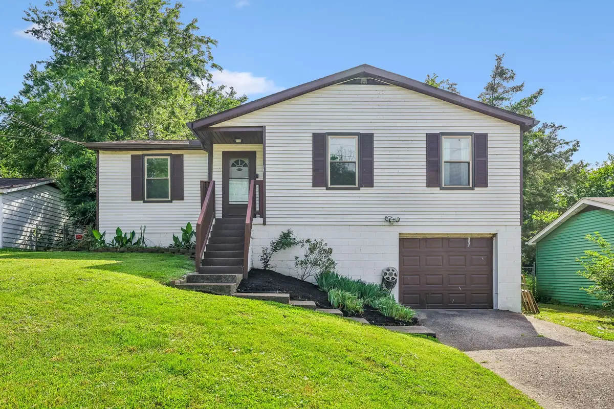 1032 Cheyenne Blvd, Madison, TN 37115 - #1