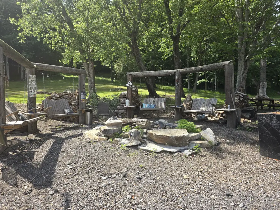 2240 Paint Rock Rd, New Johnsonville, TN 37134 - #2
