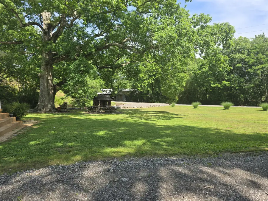 2240 Paint Rock Rd, New Johnsonville, TN 37134 - #3