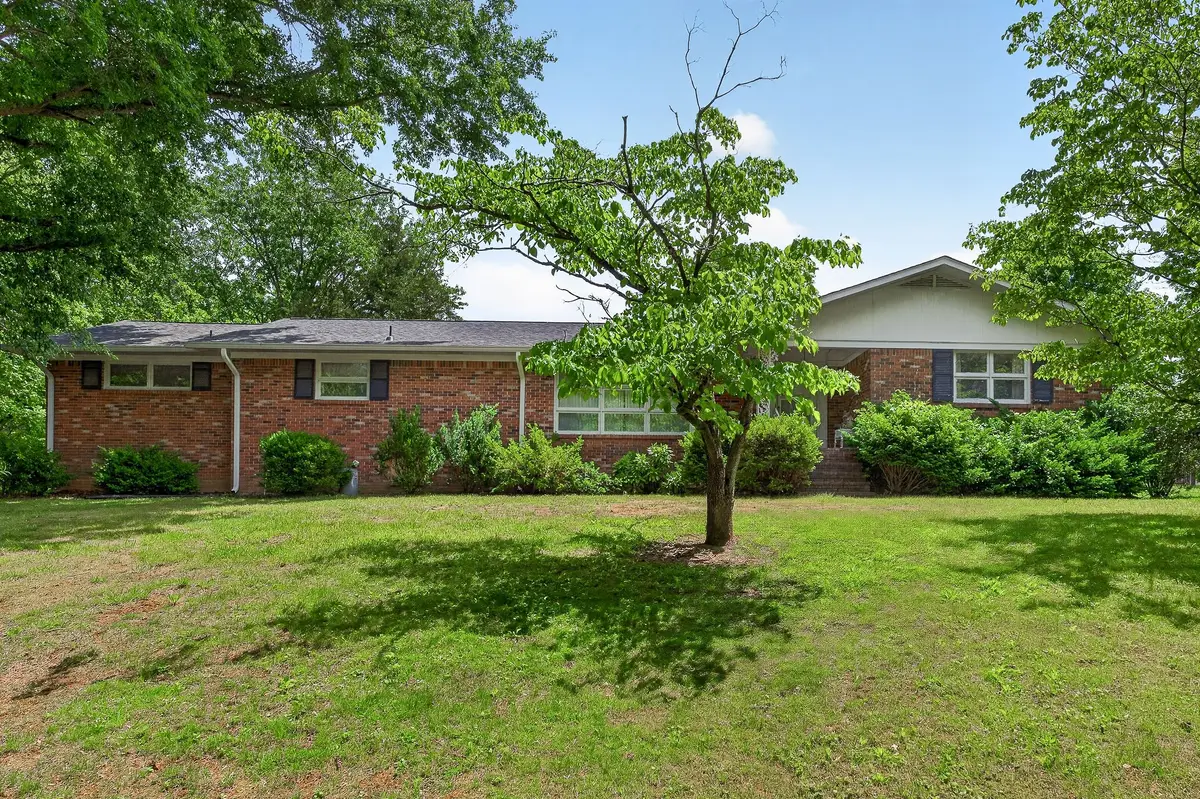 640 Cill St, Smithville, TN 37166 - #1