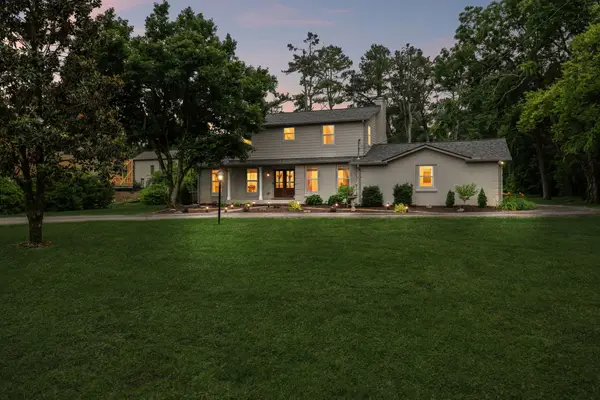 8013 Wikle Rd E, Brentwood, TN 37027