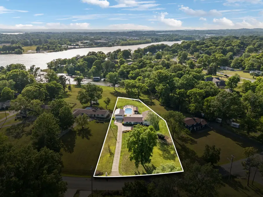 192 Cherokee Rd, Hendersonville, TN 37075 - #2