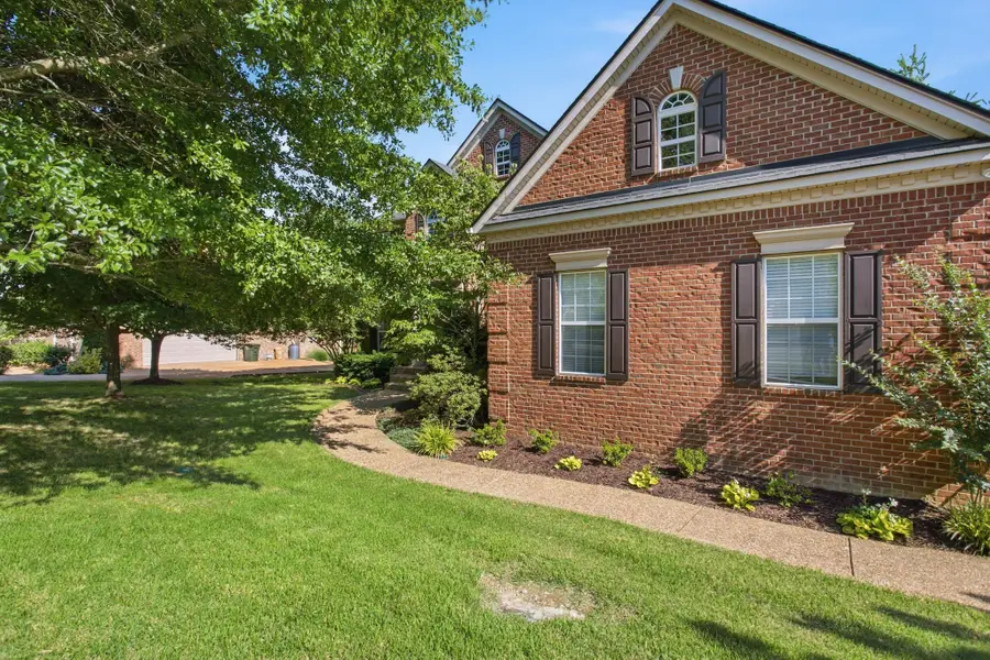 1122 Pin Oak Ln, Brentwood, TN 37027 - #2