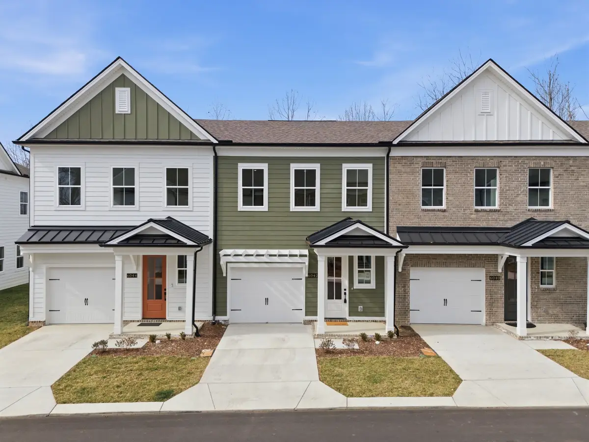 6042 Mill Tree Dr, Nashville, TN 37221 - #1
