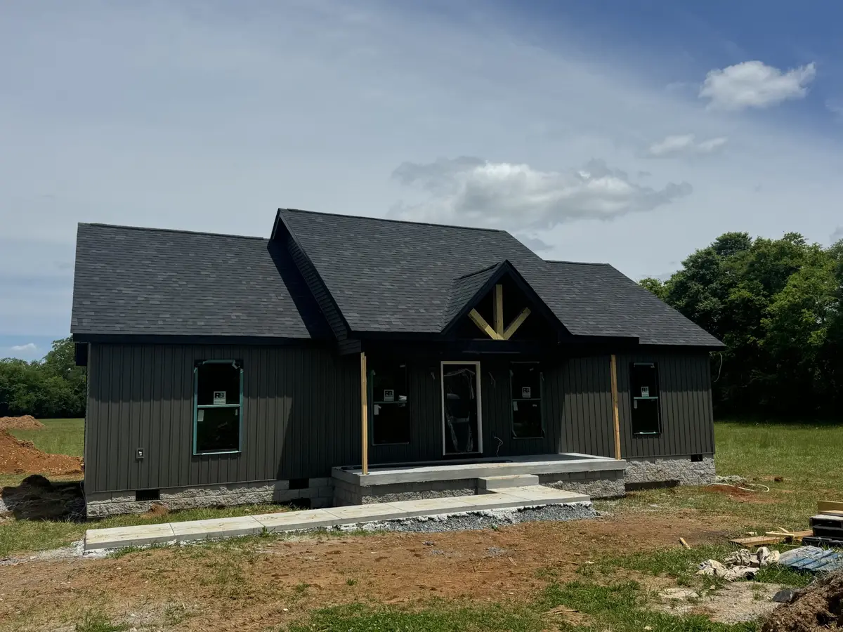 2112 Laws Hill Cir, Lewisburg, TN 37091 - #1