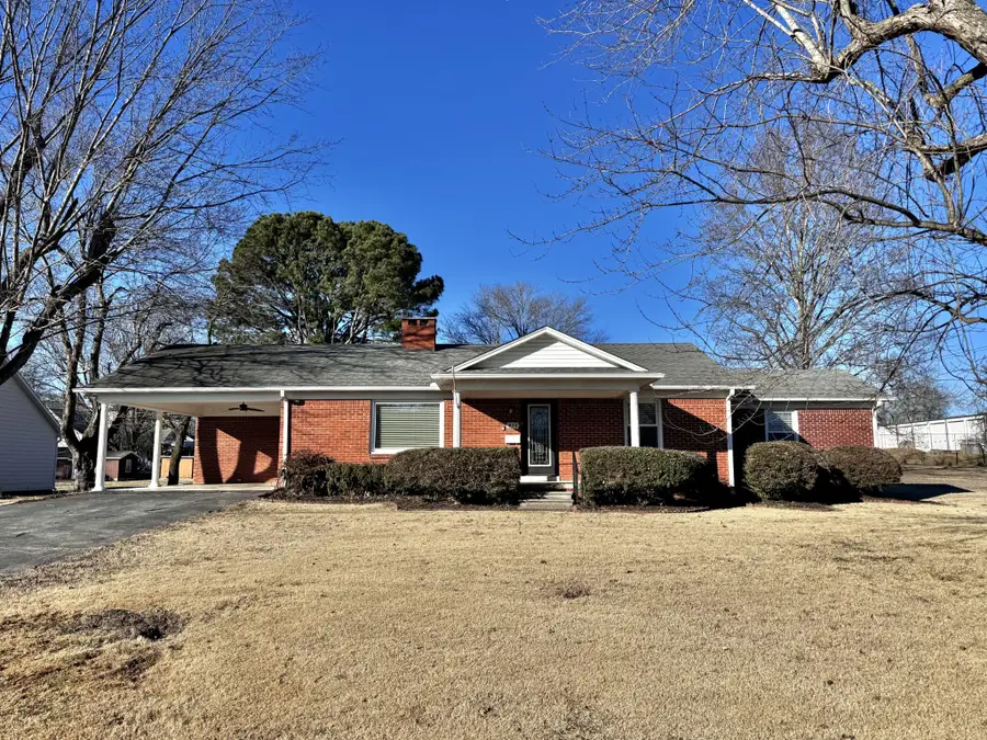 211 Church St, Loretto, TN 38469 - #3