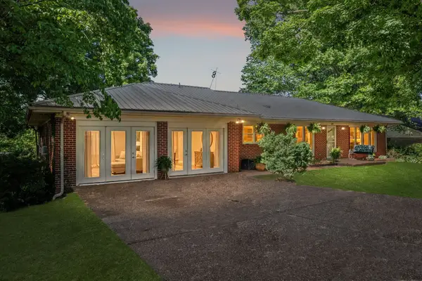 1082 Rolling Fields Cir, Columbia, TN 38401