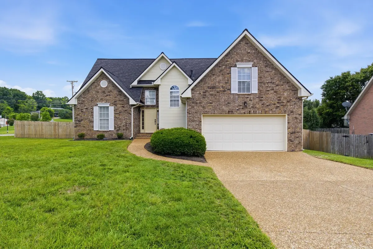 701 Pinehurst Pt, Mount Juliet, TN 37122 - #1