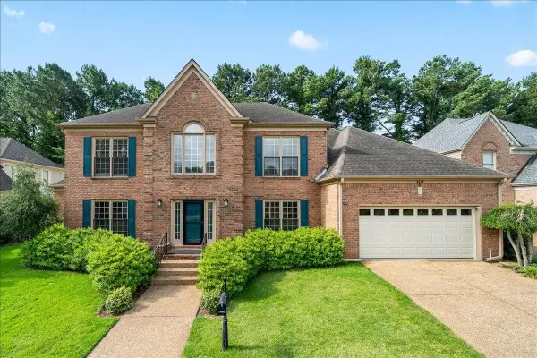 6619 Rue Beaumonde Dr, Memphis, TN 38120