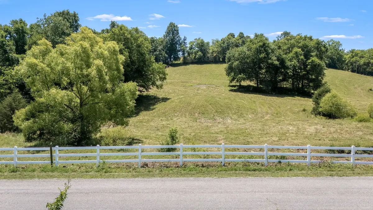 499 Mount Herman Rd, Shelbyville, TN 37160 - #1