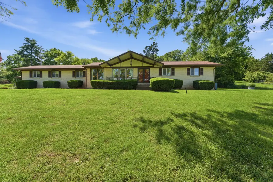 899 Carters Creek Pike, Columbia, TN 38401 - #2