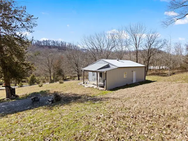474 Bartlett Hollow Rd, Petersburg, TN 37144 - #3
