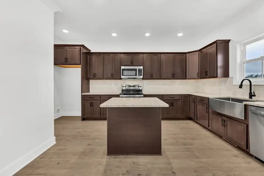 3166 East Old Ashland City Rd, Clarksville, TN 37043 - #3