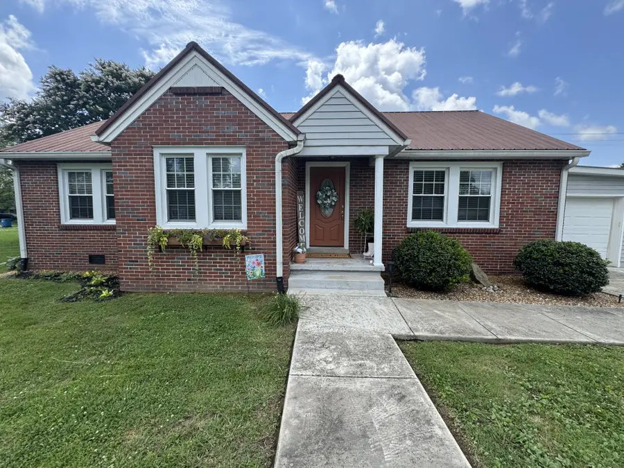 603 Johnson St, Manchester, TN 37355 - #2