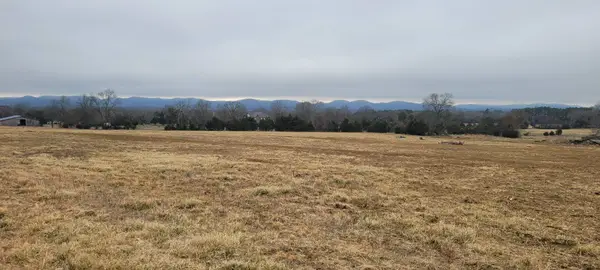 7 Manchester Pike, Christiana, TN 37037