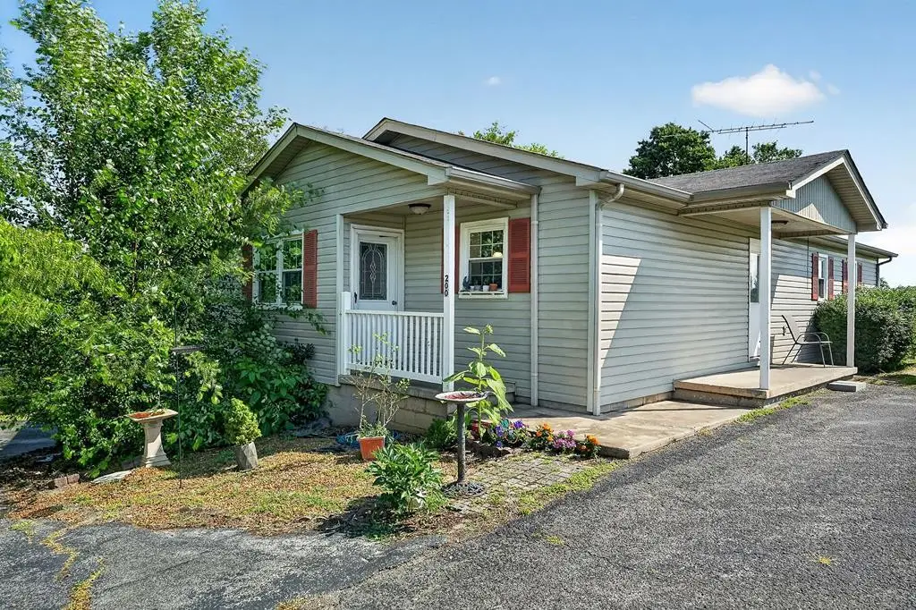 200 Woodmont Dr, Sparta, TN 38583 - #1
