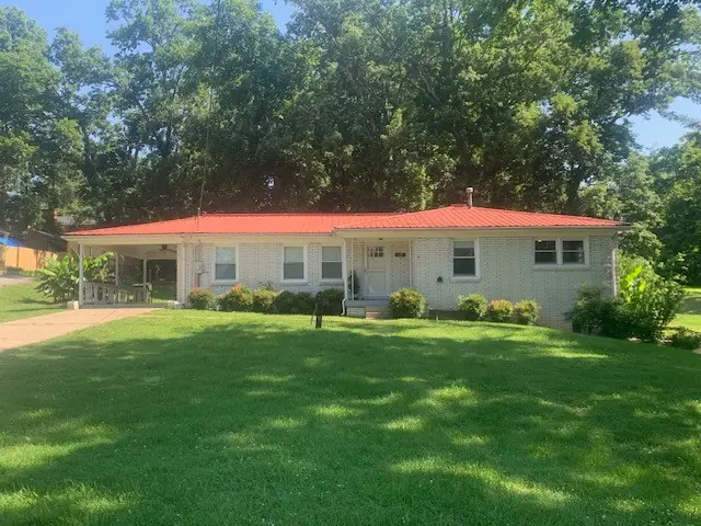 126 Wayne St, Gallatin, TN 37066 - #1