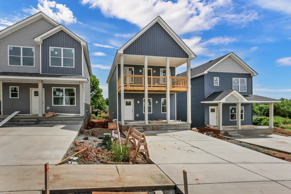 34 Dixon Dr, Clarksville, TN 37040 - #1