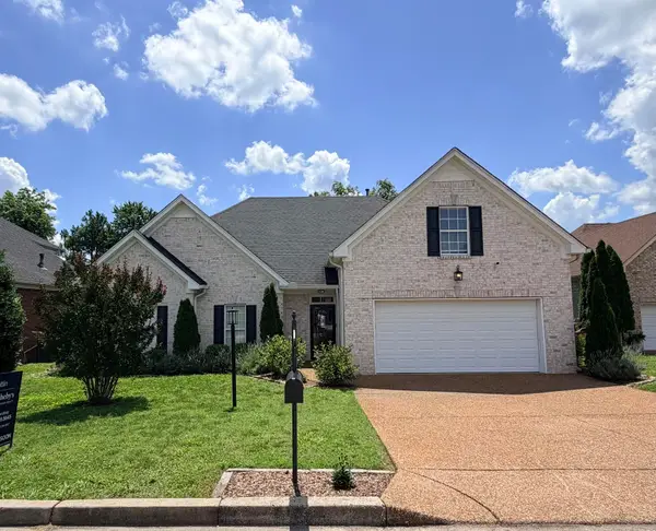 913 Leblanc Ct, Nashville, TN 37221