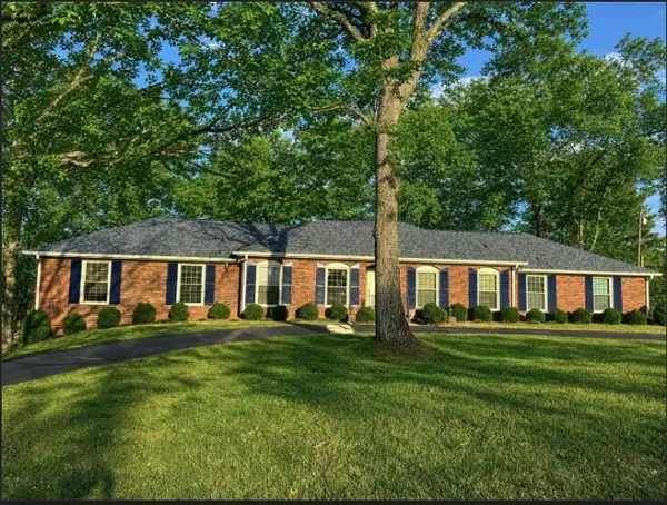 409 Idlewood Dr, Clarksville, TN 37043