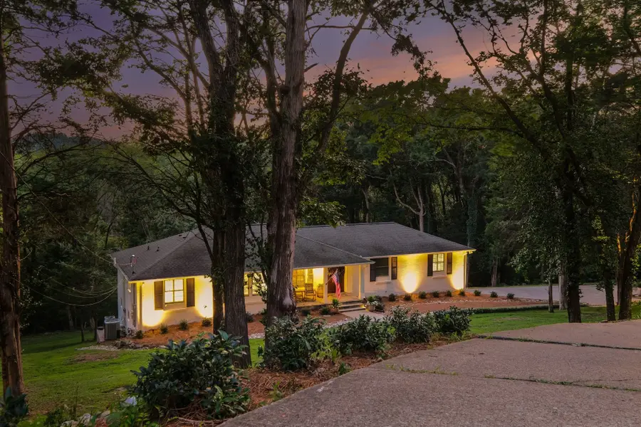 4629 Shys Hill Rd, Nashville, TN 37215 - #3